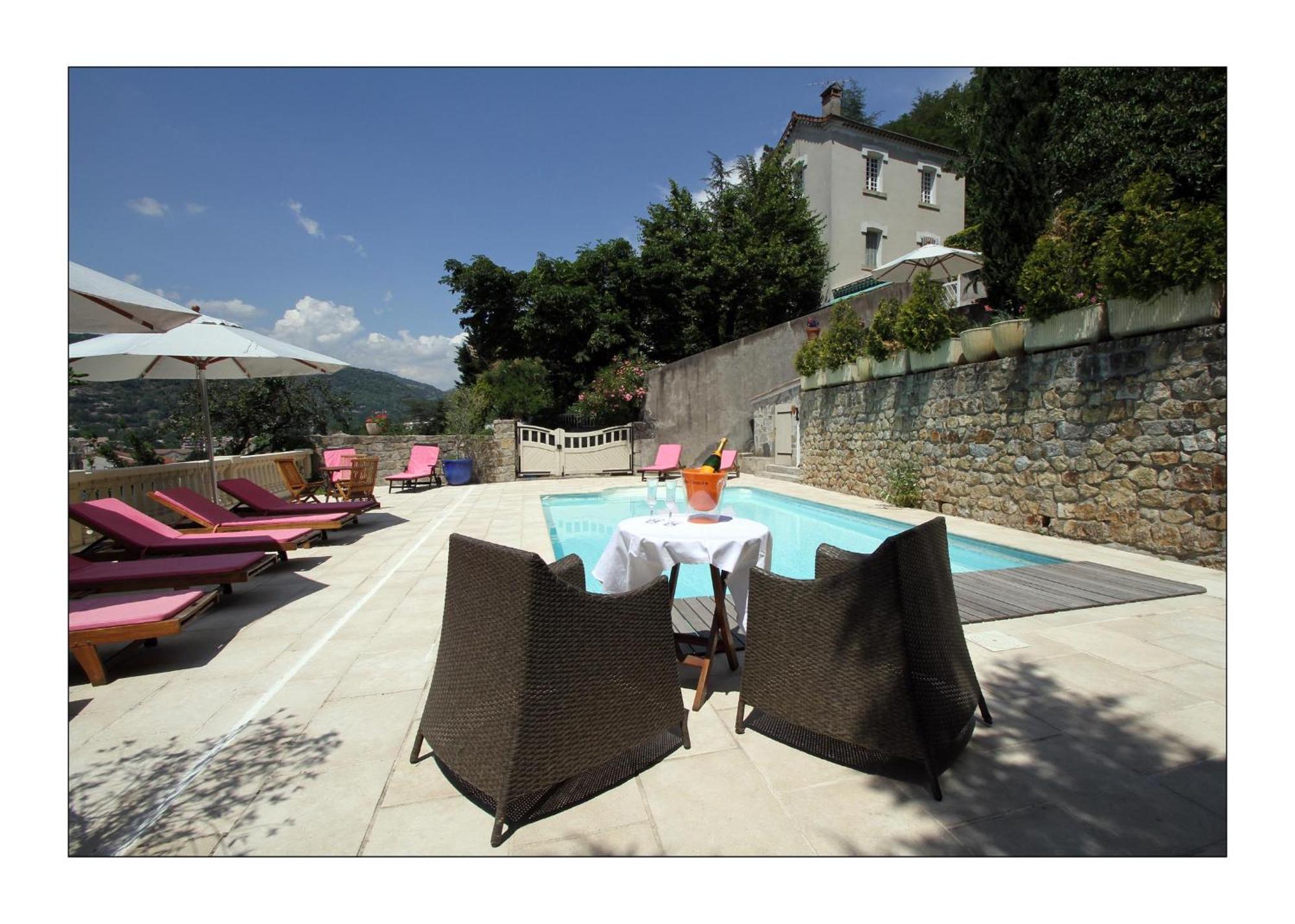 Villa Aimee Luxury Apartments With Heated Pool 발 레 뱅 외부 사진